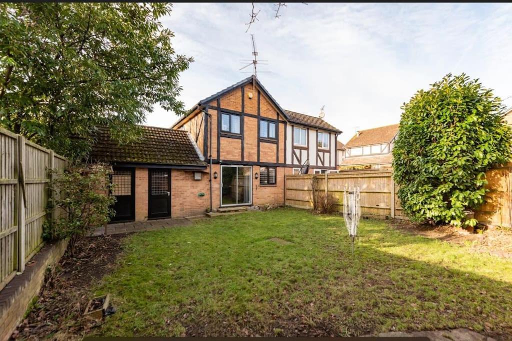 Ratby House - Spacious 3 Bed With Garden & Parking Earley Exteriér fotografie